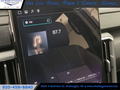 2025 GMC Acadia Elevation