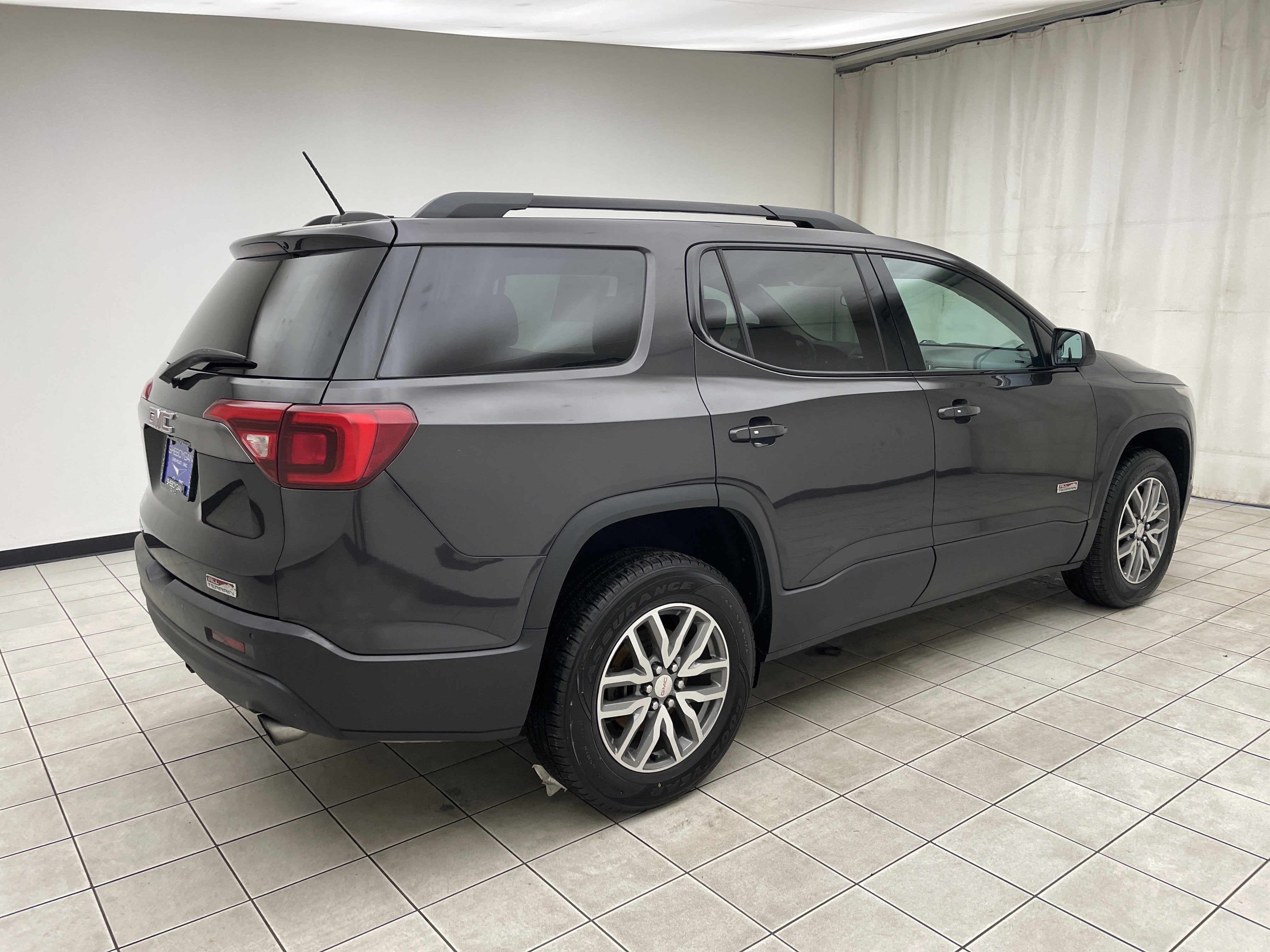 2017 GMC Acadia SLE
