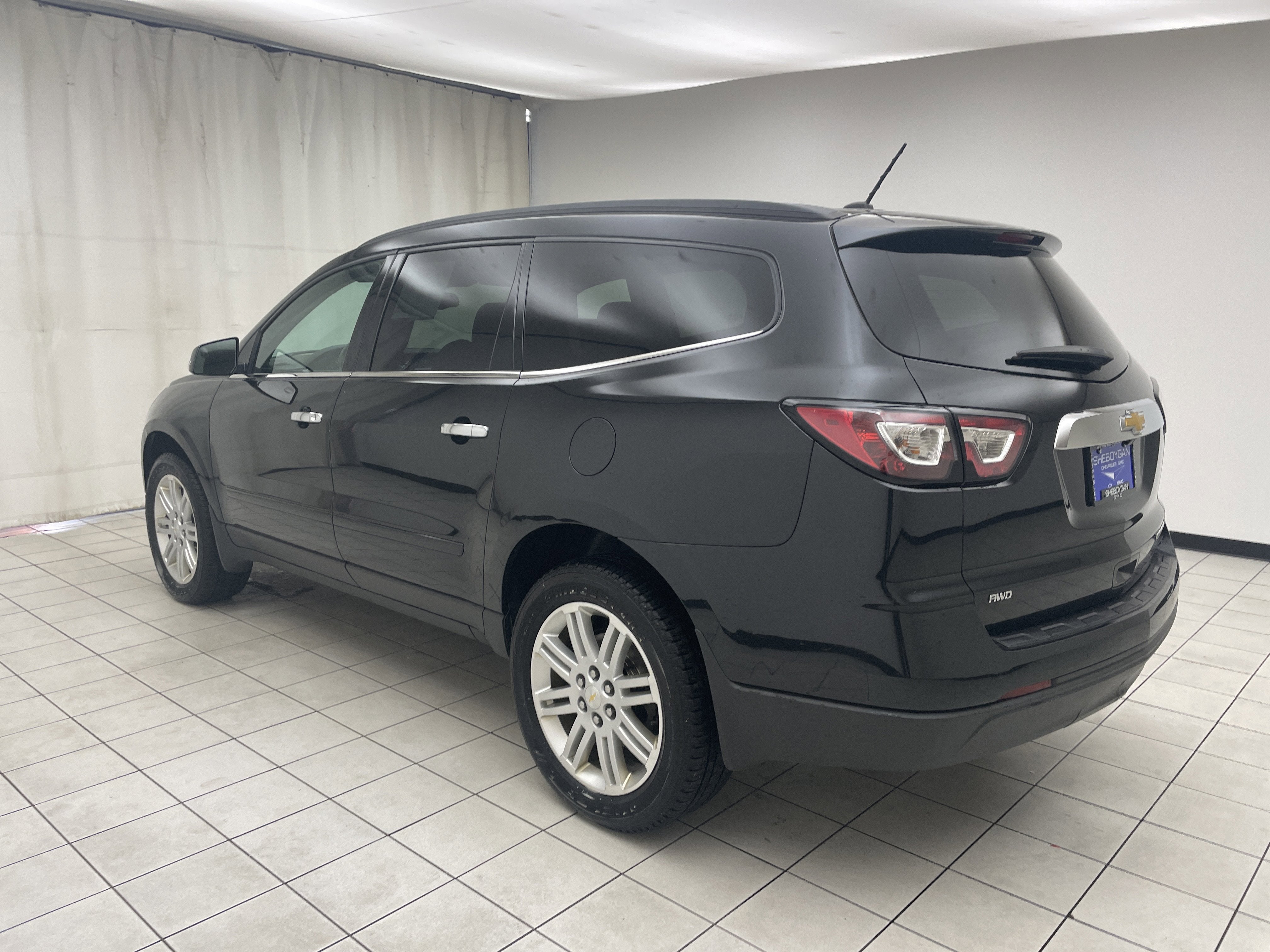 Used 2014 Chevrolet Traverse 1LT with VIN 1GNKVGKD8EJ152569 for sale in Sheboygan, WI