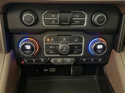 2022 Chevrolet Suburban High Country