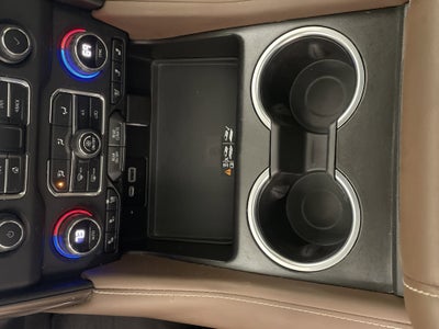 2022 Chevrolet Suburban High Country