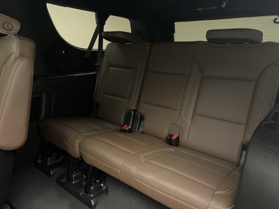 2022 Chevrolet Suburban High Country