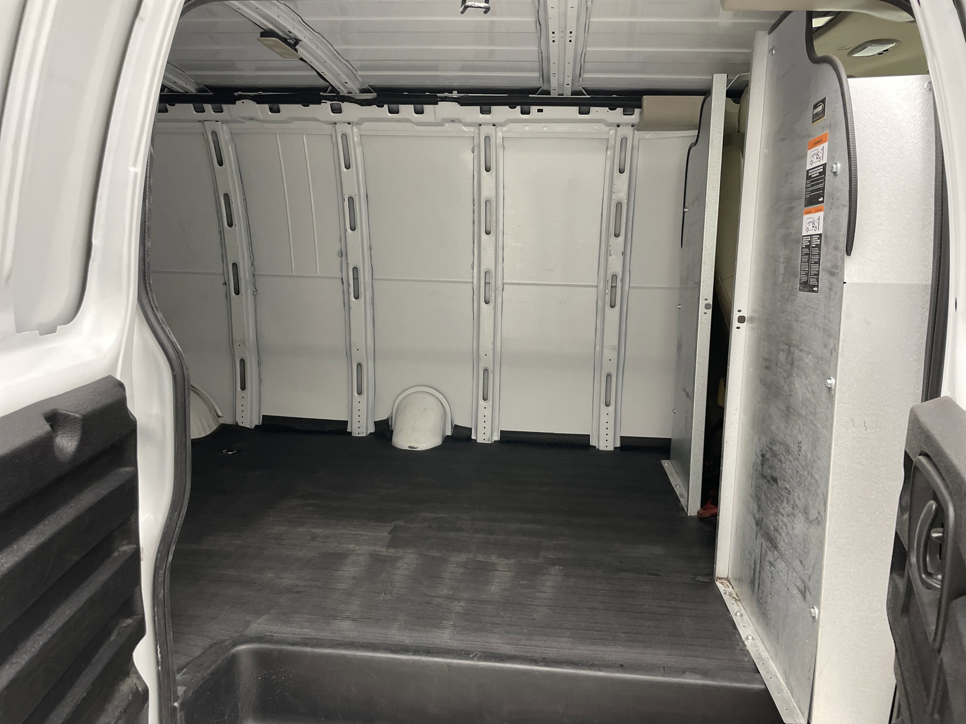 2024 GMC Savana Cargo 2500 Work Van