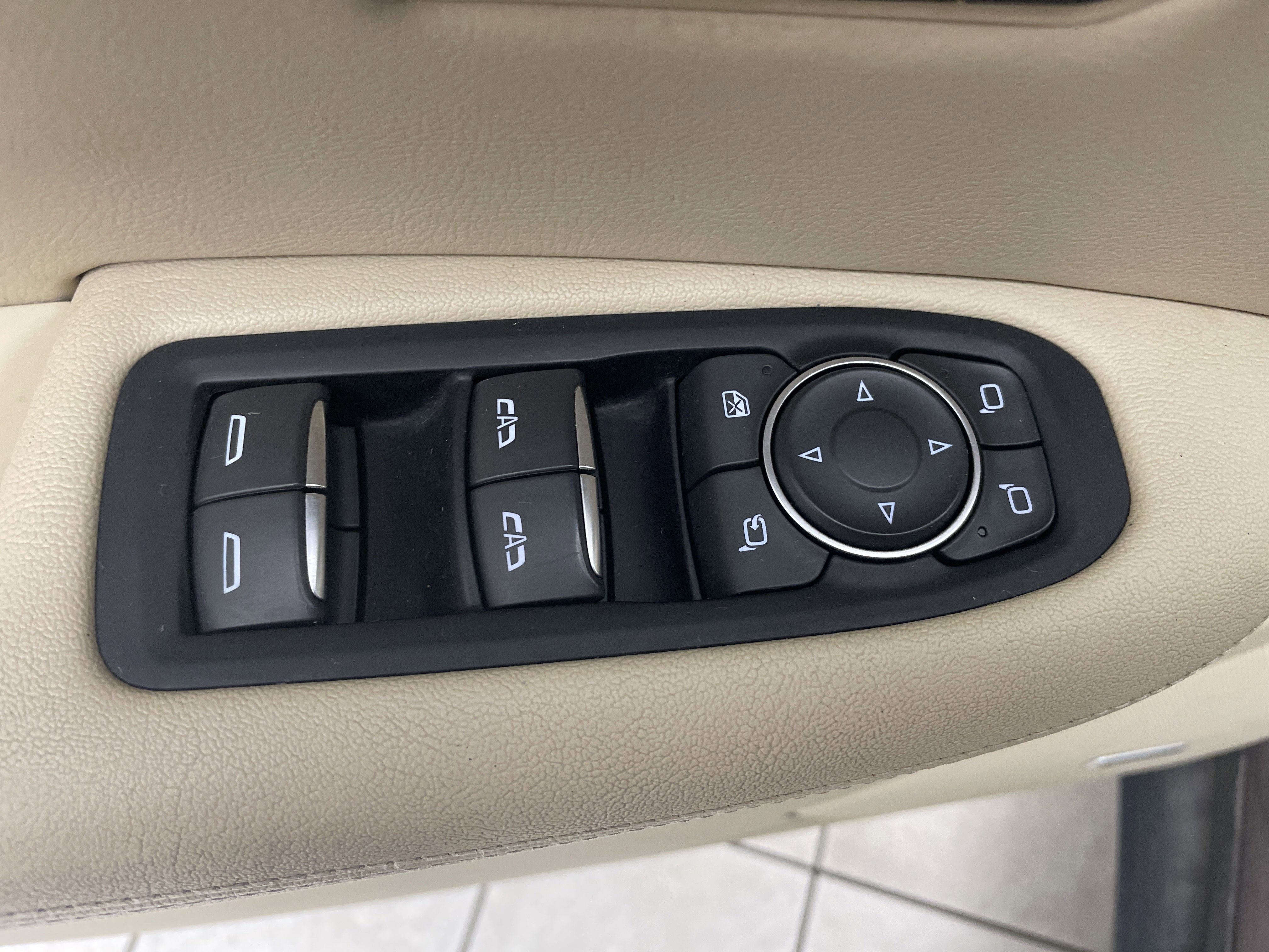 2017 Cadillac XT5 Luxury AWD