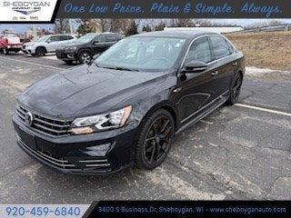 2017 Volkswagen Passat R-Line w/Comfort Pkg