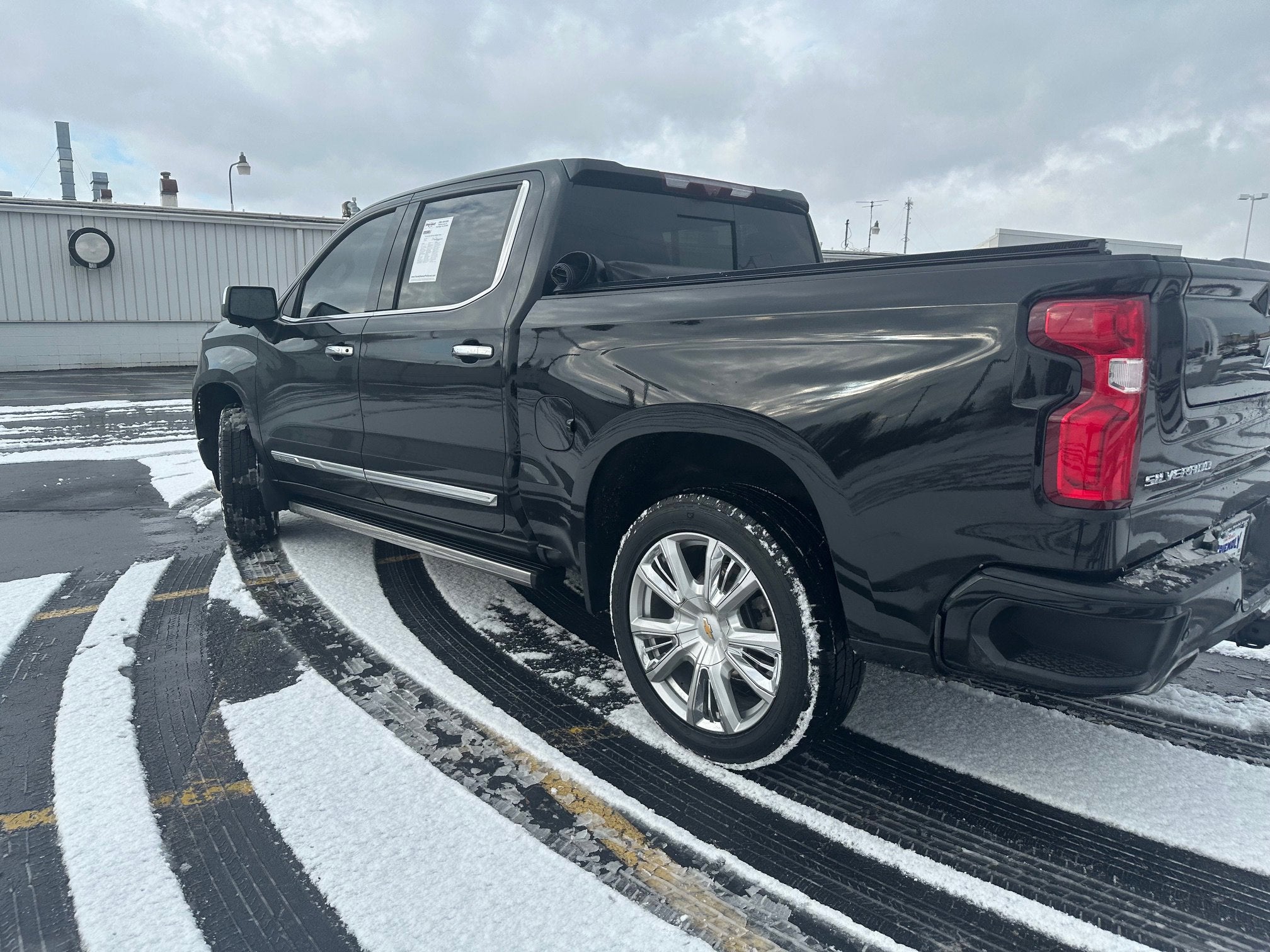 2023 Chevrolet Silverado 1500 High Country