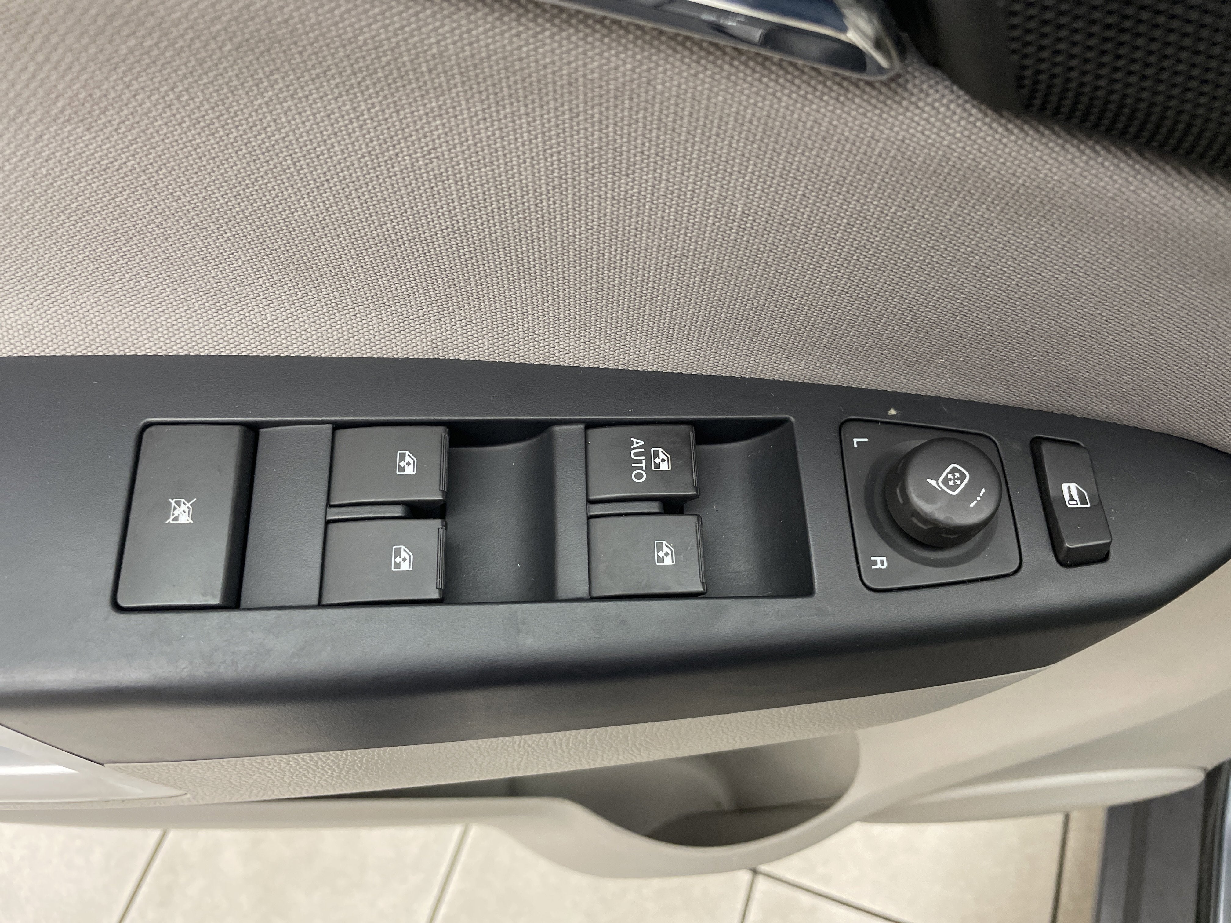 2010 Saturn Vue XE w/1SB