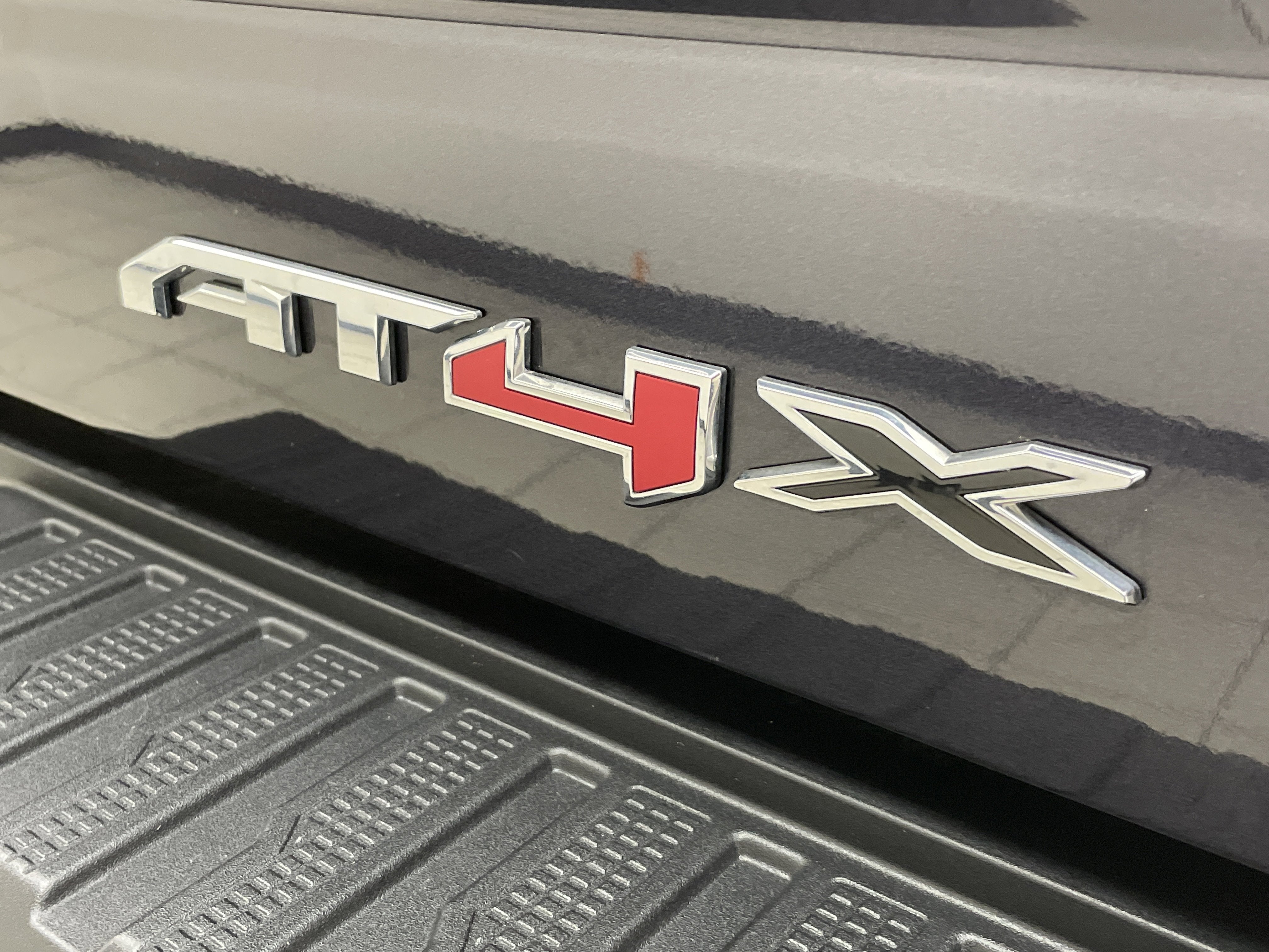 2022 GMC Sierra 1500 AT4X