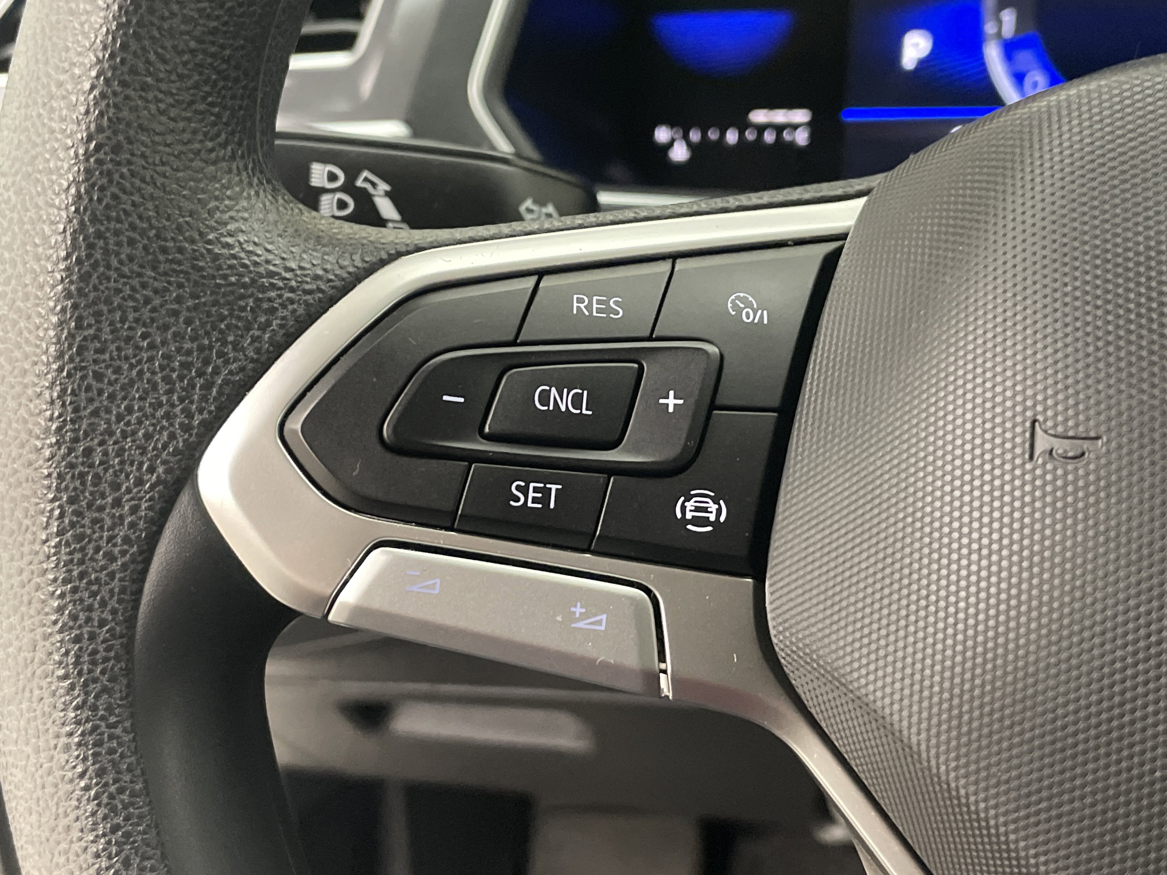 2022 Volkswagen Tiguan 2.0T S